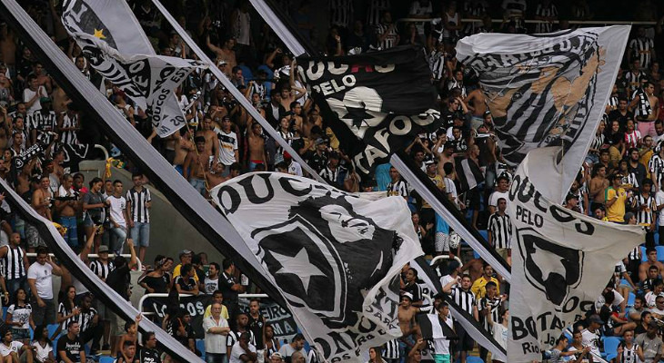  Estádio cheio no Rio de Janeiro para jogos do Botafogo tem sido cada vez mais raro durante a Série B!