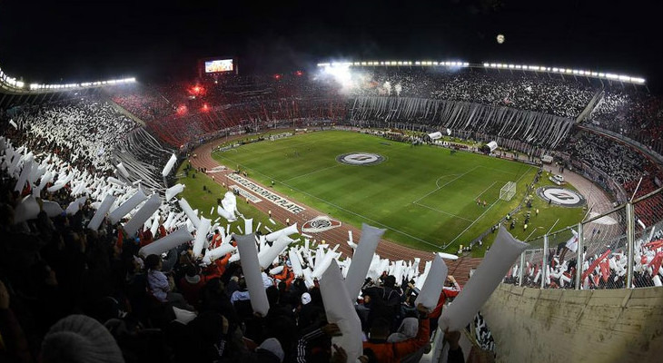  Torcida do River Plate fez a festa no Monumental de Núñez após a conquista do terceiro título na Libertadores!