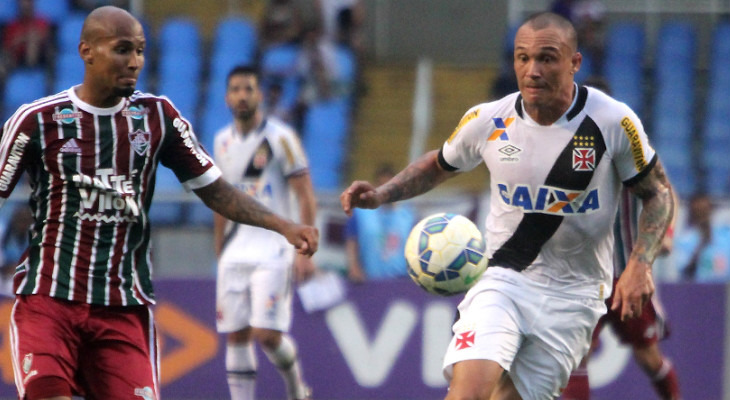  Derrotado pelo Fluminense, Vasco amarga a lanterna com apenas 30 pontos no Brasileirão!