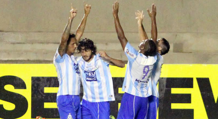  Macaé marcou quatro gols fora de casa e, com a vitória em Goiânia, deixou a zona de rebaixamento da Série B!