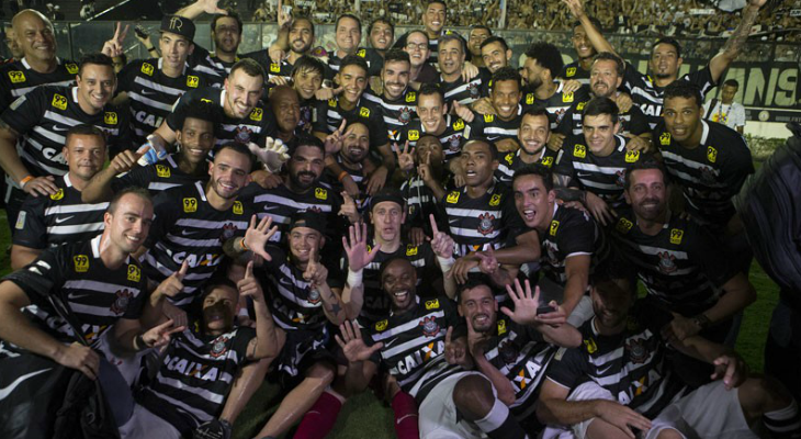  Mesmo sem vencer no jogo do título, Corinthians se tornou o maior campeão dos pontos corridos!