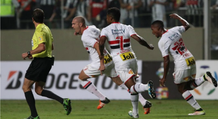  São Paulo tem bom retrospecto contra colombianos e já venceu Atlético Nacional na Libertadores!