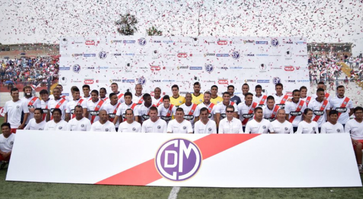 Deportivo Municipal, um dos novatos da Copa Sul-americana, tem uniforme igual a da Seleção Peruana!