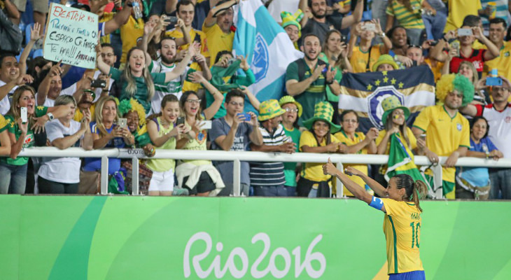  Torcida lotou as arquibancadas para acompanhar o futebol feminino nas Olimpíadas 2016!