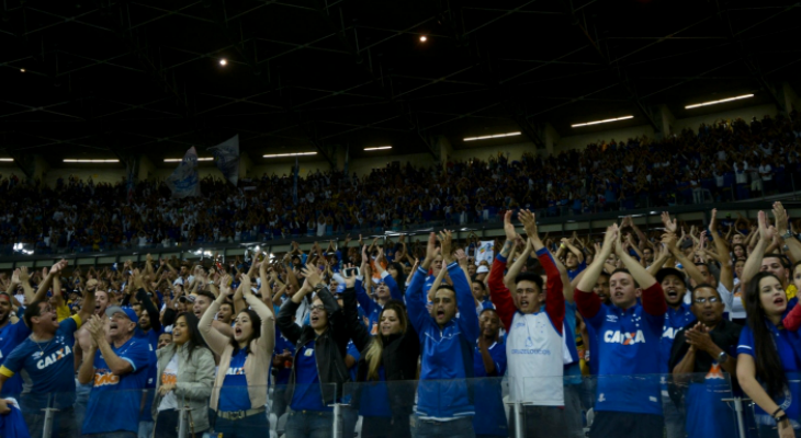  Cruzeiro foi um dos clubes que lotou o estádio em jogo da segunda-feira à noite pelo Brasileirão!