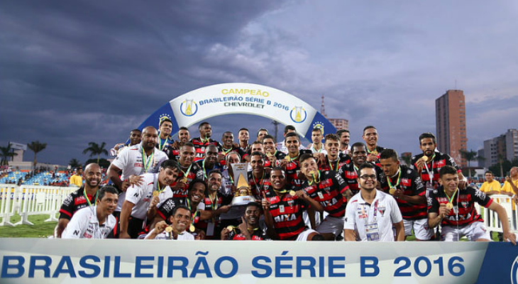  Atlético Goianiense assumiu a liderança há dez rodadas do fim e conquistou o inédito título da Série B!