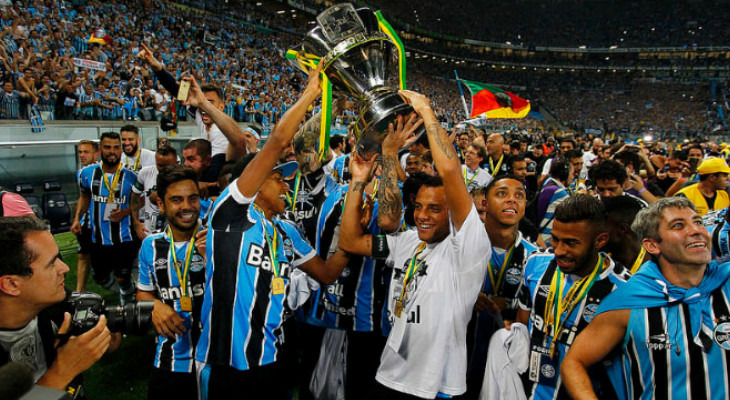  Grêmio, campeão da Copa do Brasil, tentará repetir a década de 90 e voltar a faturar a Libertadores!