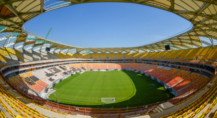  Arena da Amazônia, faça chuva ou faça sol, fica com as arquibancadas vazias desde a final da Copa 2014!