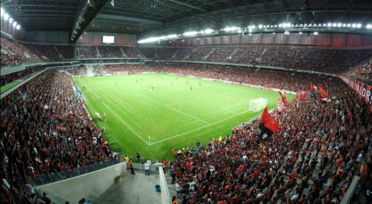  Arena da Baixada tem ficado lotada em jogos pela Libertadores na temporada 2017!