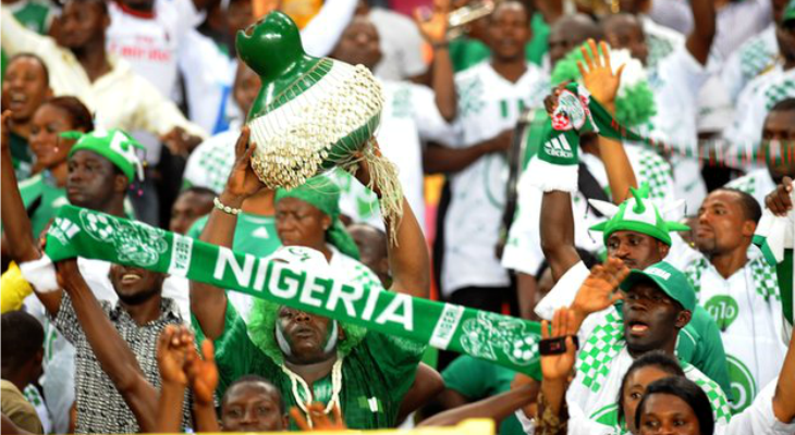 Foi sofrido, mas a Nigéria venceu a Zâmbia e fez sua torcida comemorar a vaga para a Copa do Mundo 2018!