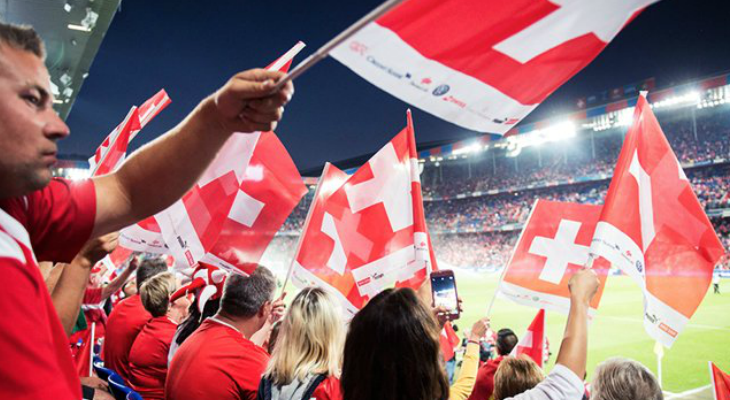  Festa total na Basileia com mais uma classificação da Seleção da Suíça para a Copa do Mundo!