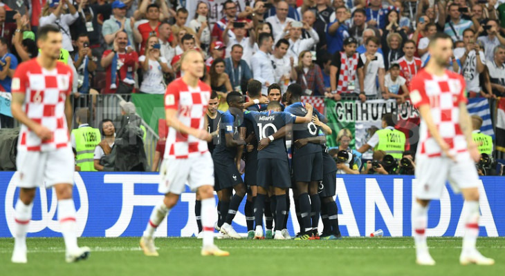  França superou a Croácia e voltou a conquistar a Copa do Mundo após 20 anos!