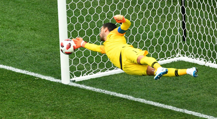  Lloris voou em campo e fora das quatro linhas levantou o troféu da Copa do Mundo 2018!