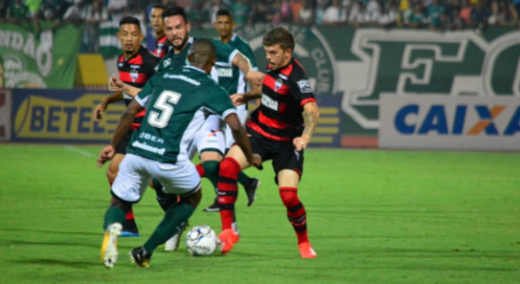  Atlético Goianiense viu o ataque funcionar, mas a defesa voltou a falhar contra o Goiás pela Série B!