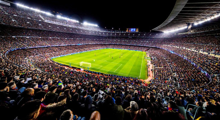  Mais de 90 mil torcedores acompanharam outra classificação do Barcelona na UEFA Champions League!