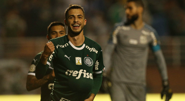  Líder e invicto, Palmeiras atropelou o Santos e completou 28 jogos sem derrota no Brasileirão!