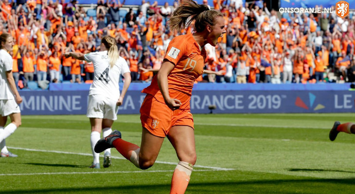  Roord marcou nos acréscimos e garantiu uma estreia vitoriosa para a Holanda na Copa do Mundo Feminina!