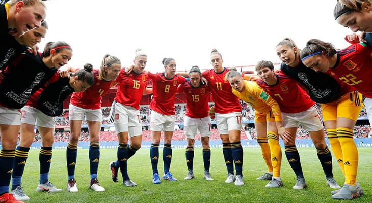  Espanha chega pela primeira vez às oitavas de final da Copa do Mundo Feminina com uma vitória, dois empates e três derrotas!