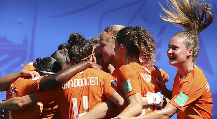  Holanda deixou a Itália para trás e avançou mais uma etapa na Copa do Mundo Feminina!