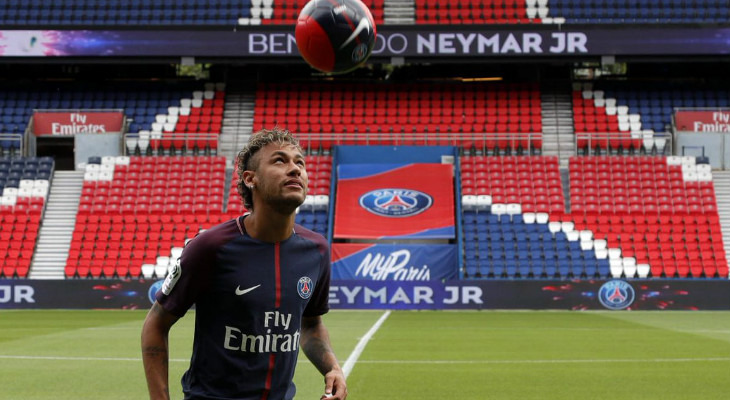 Neymar, pouco tempo depois de chegar ao PSG, parece já estar com as malas prontas para sair de Paris!