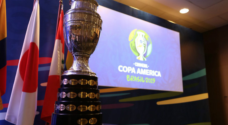  Troféu da Copa América, torneio mais antigo do mundo da bola, desejado pelas seleções sul-americanas!