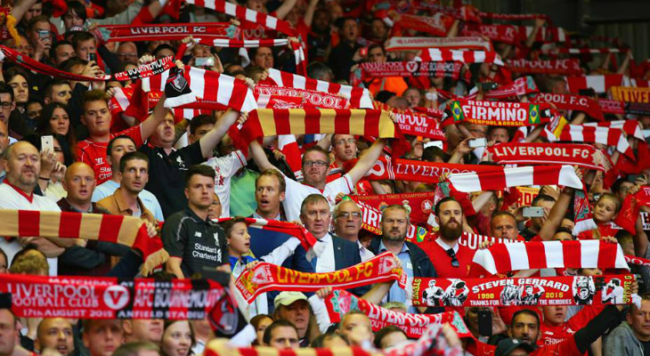  Torcida do Liverpool, depois da UEFA Champions League, quer o título da Premier League!