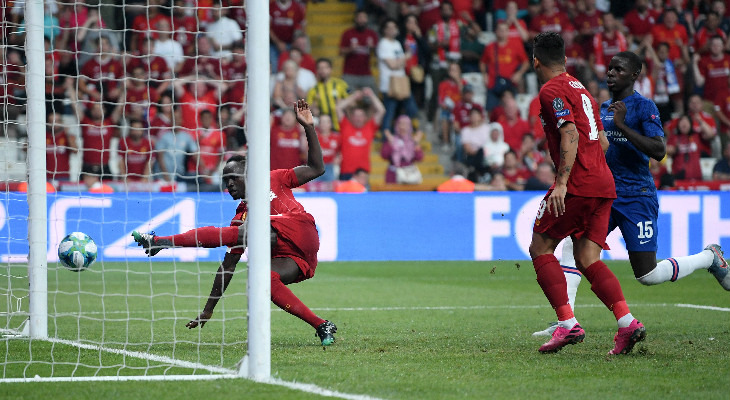  Sadio Mané fez os dois gols do Liverpool que voltou a conquistar a Supercopa da UEFA!