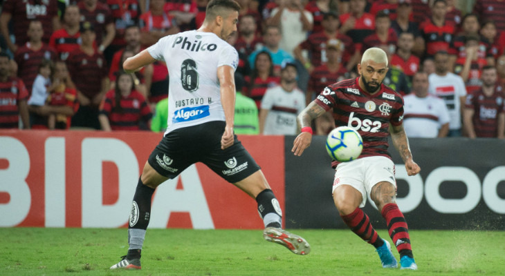  Flamengo passou pelo Santos e foi campeão simbólico do turno do Brasileirão com 42 pontos!