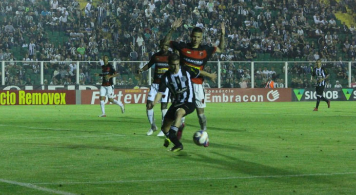  Figueirense tomou dois gols em dois minutos e sofreu mais uma derrota na Série B do Brasileirão!