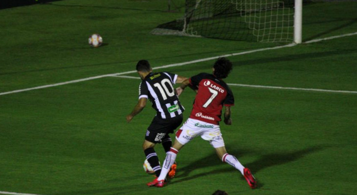  Figueirense e Vitória estão entre os clubes que já empataram sem gols na Série B!