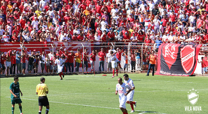  Vila Nova dá show nas arquibancadas na Série C, enquanto o rival Goiás patina na Série A!