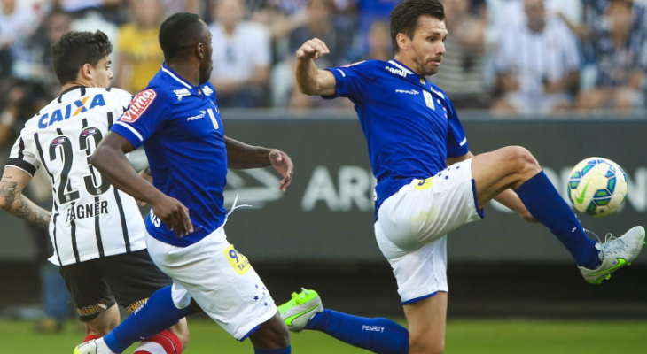  Cruzeiro já sofreu dez derrotas em 20 jogos e está a apenas um ponto da zona de rebaixamento do Brasileirão!