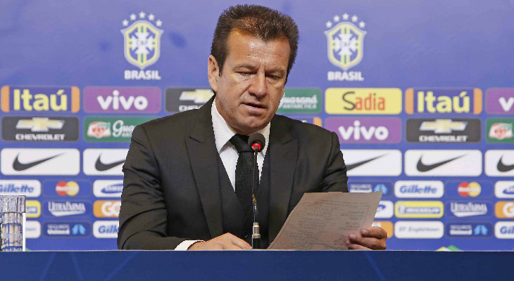  Dunga terá a missão de levar a Seleção Brasileira para mais uma Copa do Mundo, desta vez, na Rússia!