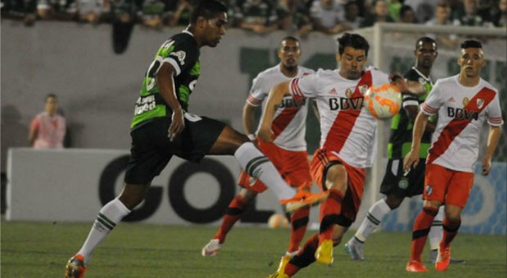  Atual campeão, River Plate eliminou a Chapecoense e acabou com o sonho dos brasileiros na Sul-americana!