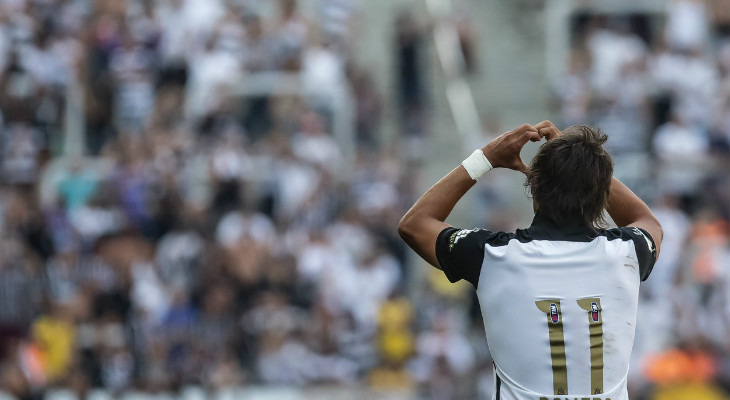 Paraguaio Romero marcou dois gols e "mandou corações" para a torcida do Corinthians!