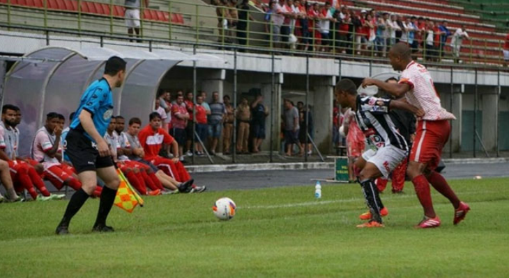  Operário não só ficou fora da briga pelo título como ainda foi rebaixado no Estadual Paranaense!