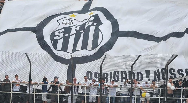  Santos foi campeão de novo, mas público das finais contribuiu para a queda de pagantes no Paulistão!