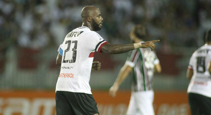 Santa Cruz perdeu o aproveitamento perfeito ao empatar com o Fluminense, mas lidera o Brasileirão!
