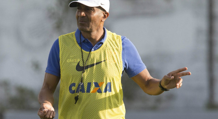  Cristóvão Borges ainda não conseguiu arrumar o Corinthians e muito menos conquistar a Fiel Torcida!