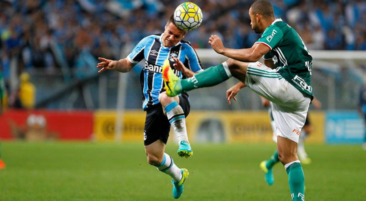  Grêmio e Palmeiras estão entre os clubes que brigam pelo G4 do Brasileirão e pelo título da Copa do Brasil!