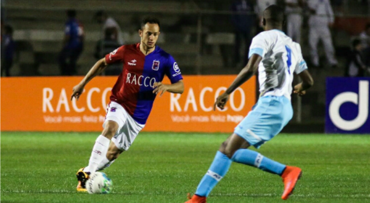  Paraná bem que tenta, renova as esperanças a cada rodada, mas em 2017 seguirá na Série B do Brasileirão!