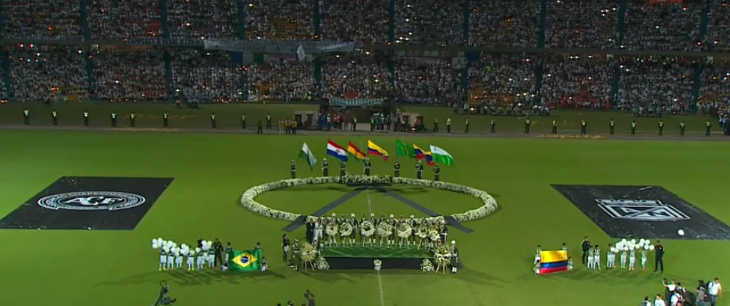  Pessoas de vários clubes, raças e religiões estavam ali em solidariedade!