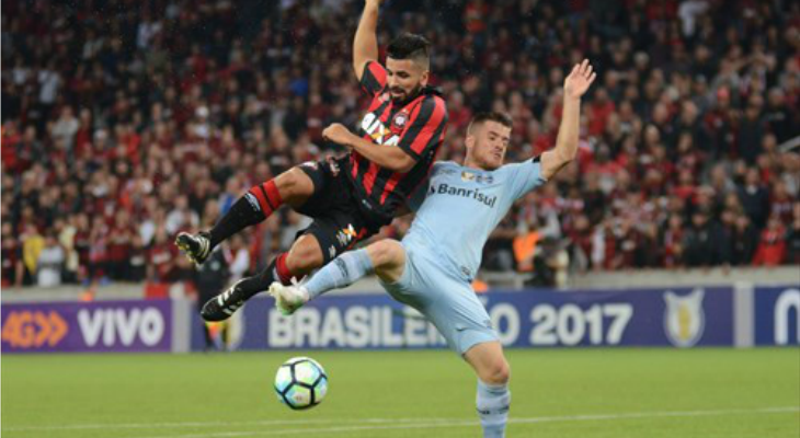  Grêmio superou o Atlético Paranaense e garantiu a liderança do Brasileirão com aproveitamento perfeito!