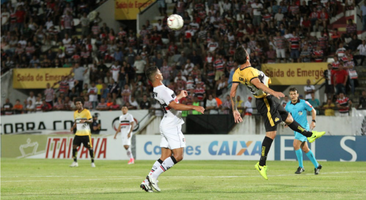  Santa Cruz foi derrotado em casa pelo Criciúma e tem a mesma pontuação da zona de rebaixamento da Série B!