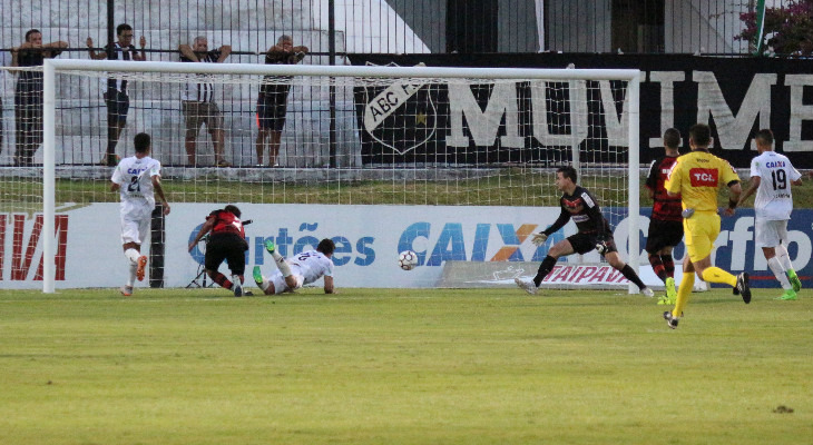  ABC foi um dos clubes nordestinos rebaixados na Série B e que engrossarão a lista da região na Série C!