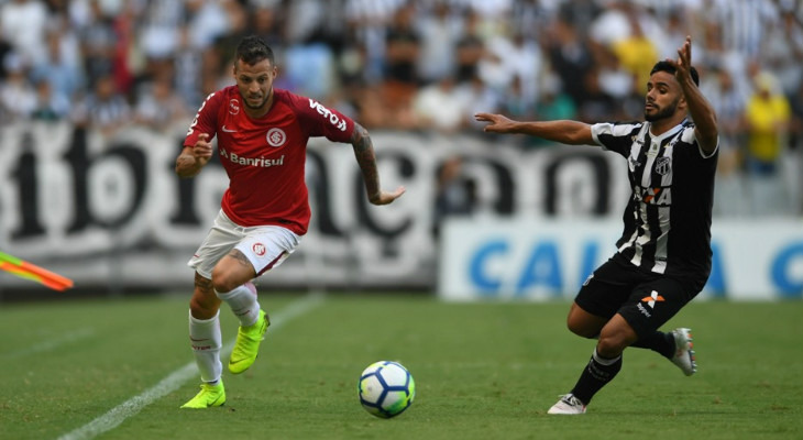  Internacional só empatou com o Ceará e se manteve cinco pontos atrás do líder do Brasileirão!