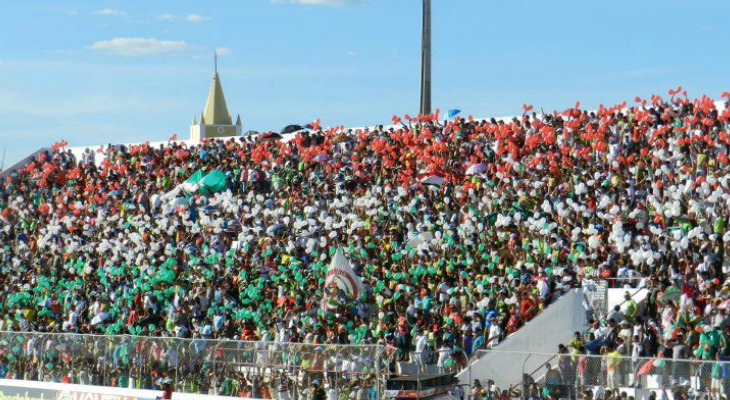  Torcida chegou perto de gritar "é campeão", mas Salgueiro bateu na trave duas vezes!