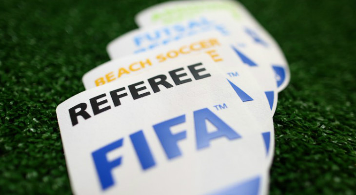  Leila Cruz atuará a temporada 2019 com o escudo branco da FIFA no peito!