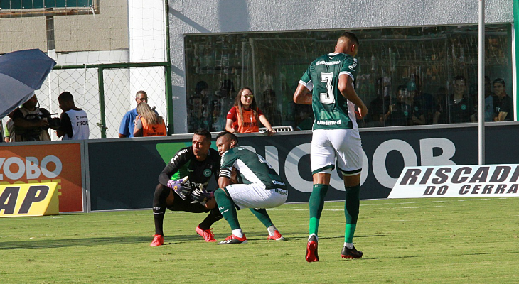  Goiás é só festa neste início de temporada em que marca sua volta à Série A do Brasileirão!