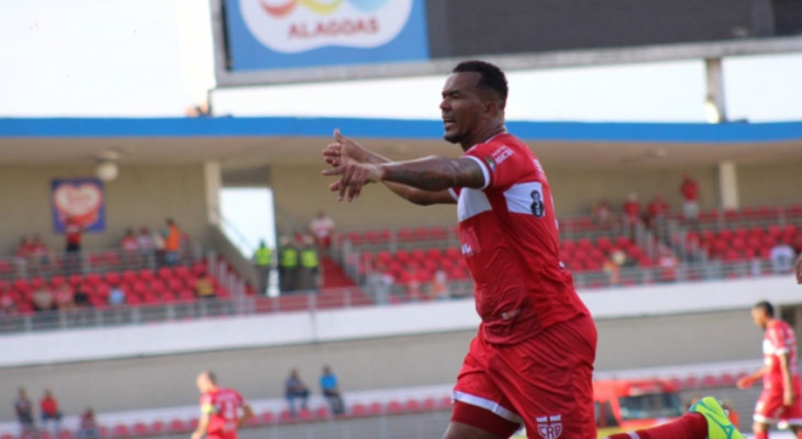  CRB já comemorou quatro vezes no Estadual Alagoano, mas ainda busca a primeira vitória na Copa do Nordeste!